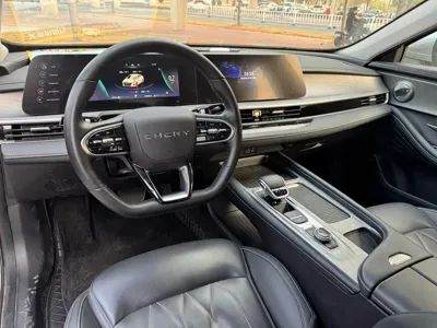 Chery Arrizo 8
