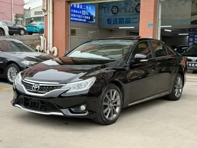 Toyota Reiz