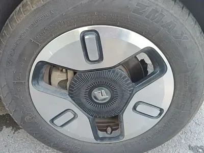 Baojun E300