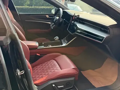 Audi A7L