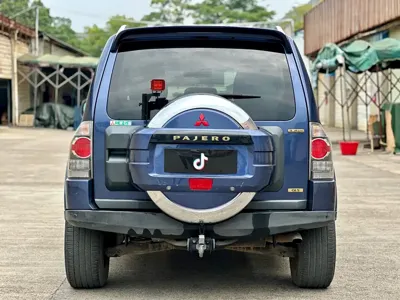 Mitsubishi Pajero (Import)