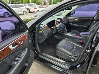 Hyundai Equus