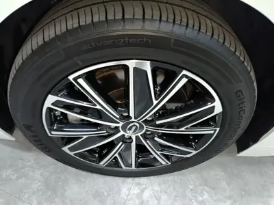 GAC Motor 传祺E8 PHEV
