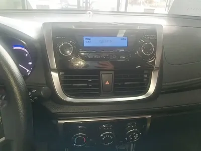 Toyota Yaris L