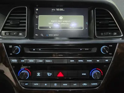 Hyundai Aslan