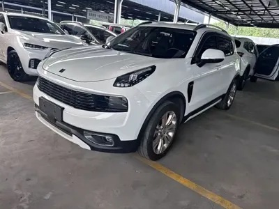 Lynk & Co 01