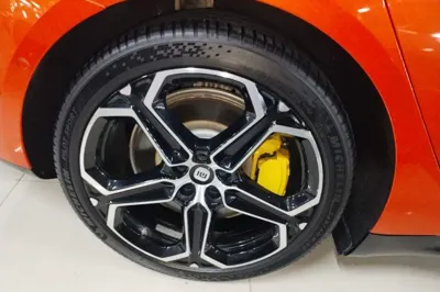 Xiaomi Auto SU7