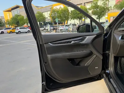 Cadillac XT6