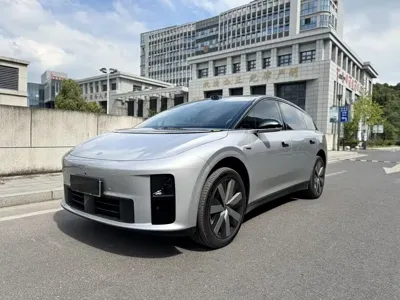 Li Auto 理想i6