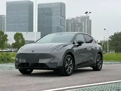 Lynk & Co Z20