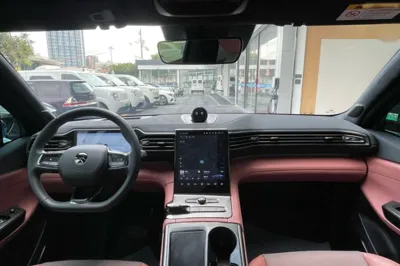 Nio EC6