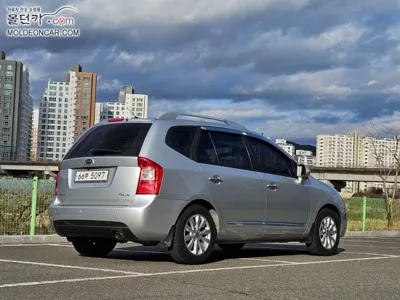 Kia Carens