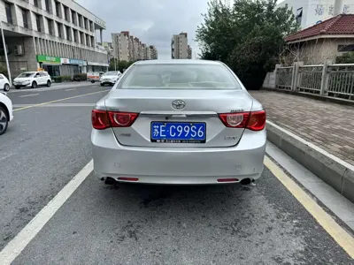 Toyota Reiz