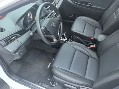 Toyota Yaris L