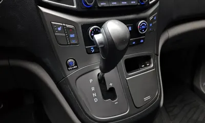 Hyundai Starex