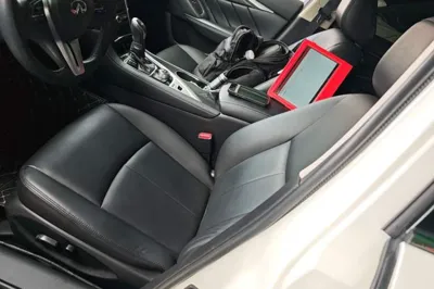Infiniti Q50L