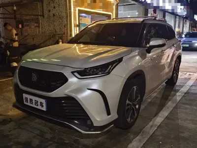 Toyota Crown Kluger