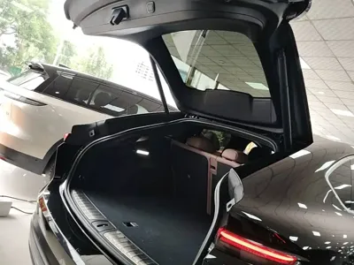 Nio EC6