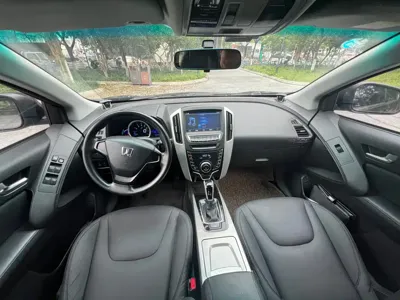 Luxgen U6
