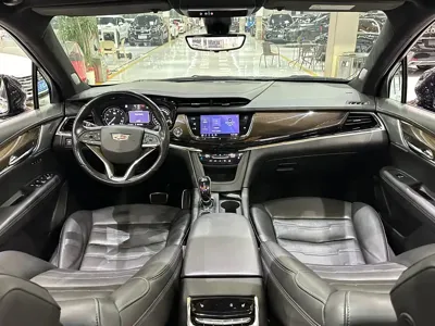 Cadillac XT6