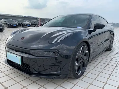 Zeekr 001