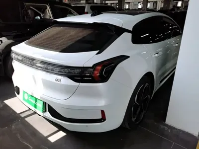 Zeekr 001