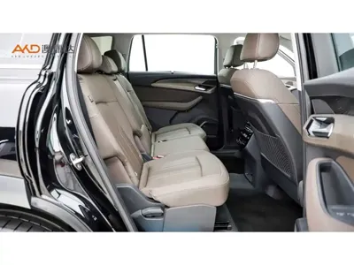 Audi Q6