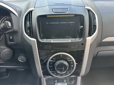 Isuzu MU-X