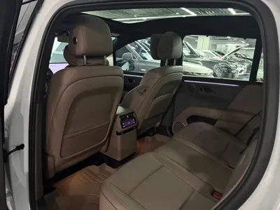Li Auto 理想i6
