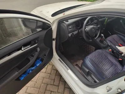 Volkswagen Sagitar
