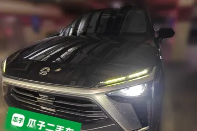 Nio ES8