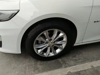 Chevrolet Malibu XL