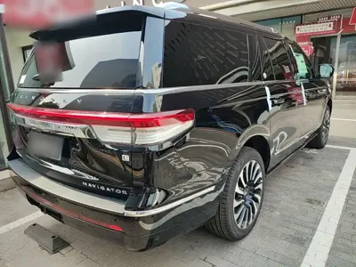 Lincoln Navigator