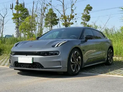 Zeekr 001