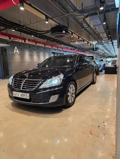 Hyundai Equus