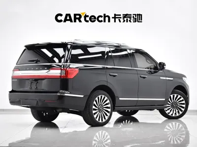 Lincoln Navigator