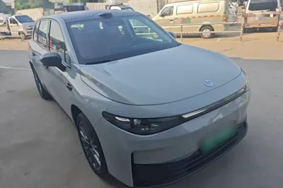 Leapmotor C10