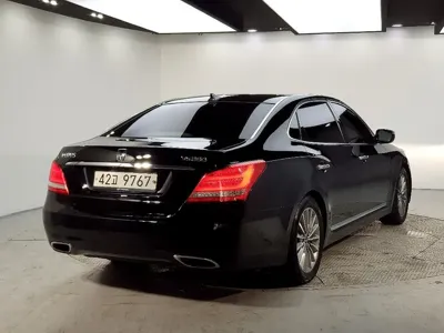 Hyundai Equus