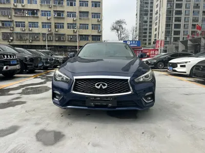 Infiniti Q50L