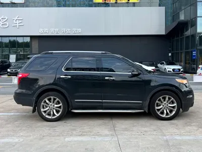 Ford Explorer (Import)