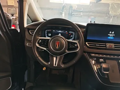 Hongqi HQ9