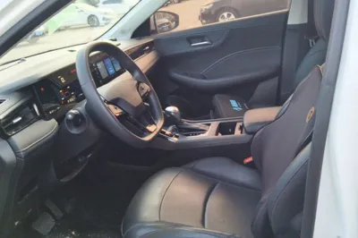 Roewe i5