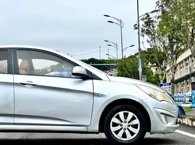 Hyundai Verna