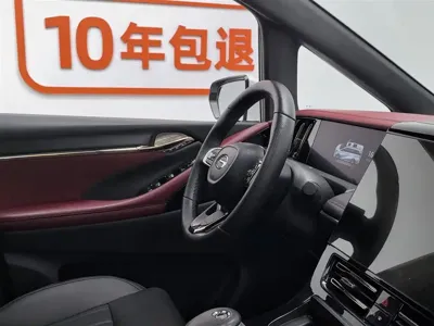 GAC Motor Trumpchi M8