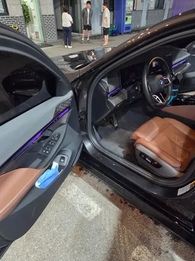 BMW i5