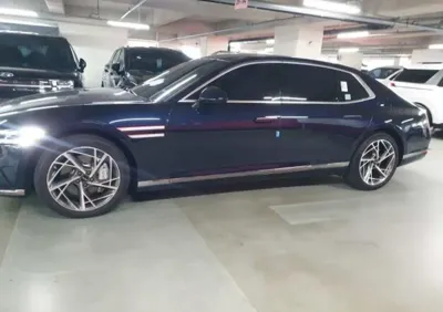 Genesis G90