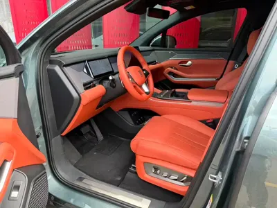 BYD 唐L