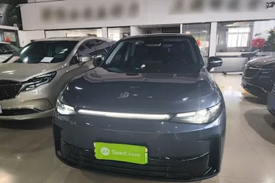 Leapmotor C10