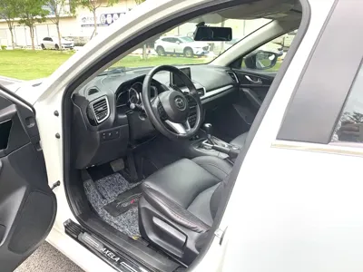 Mazda 3 Axela