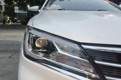Roewe i5